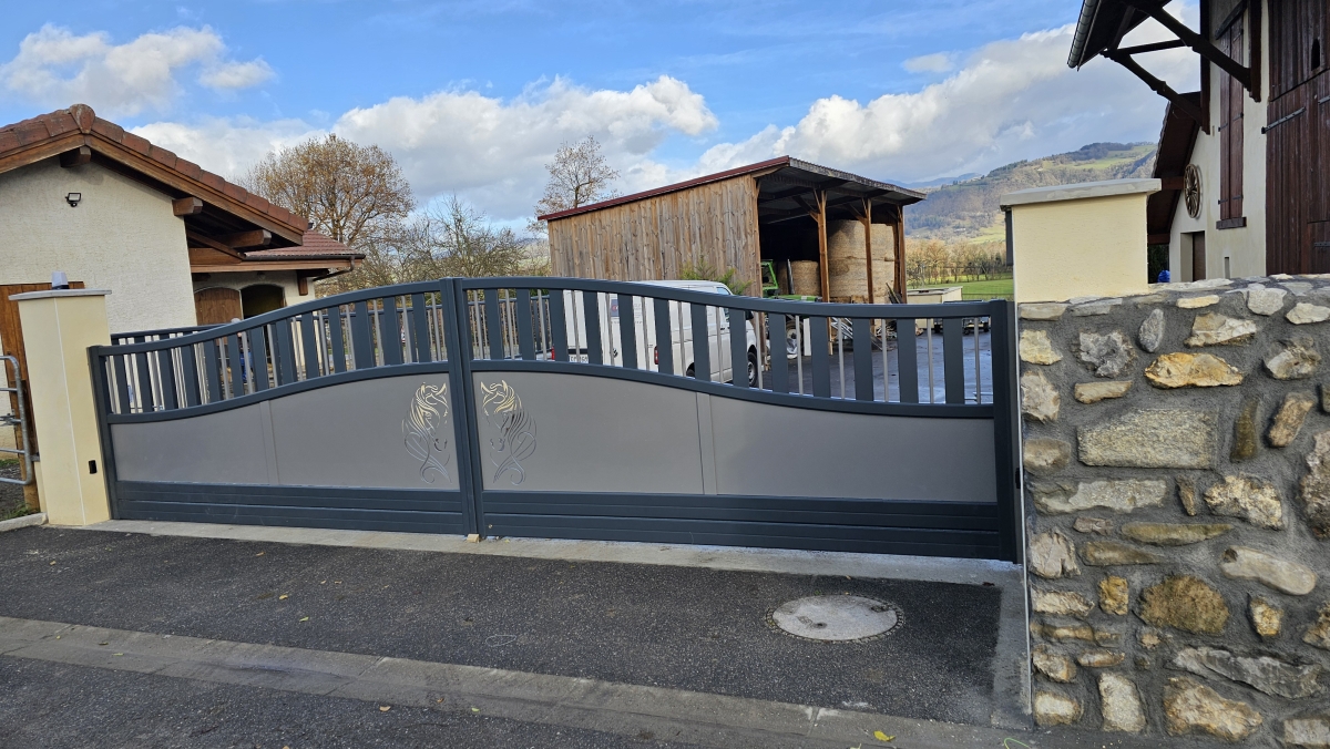 Un portail de 2x3 mètres à Arenthon