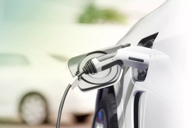 Mettre borne électrique pour recharge de voiture dans maison mitoyenne, Vétraz-Monthoux, ELTECH Solutions